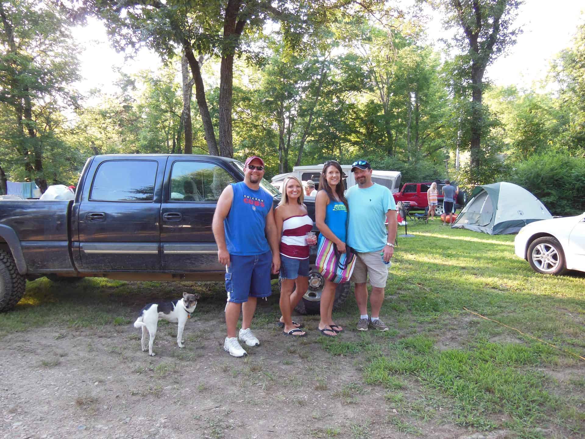 Campers and tents at Lucky's campground near Glenwood